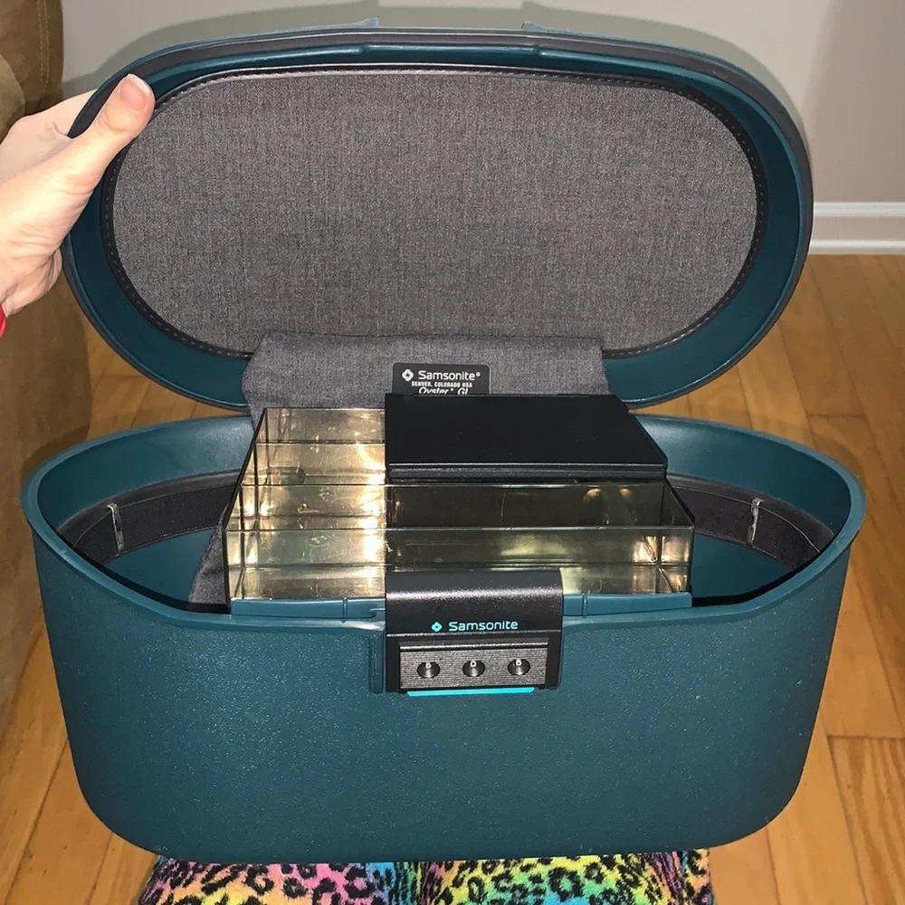 Samsonite Vintage Hardcase Jewelry and Makeup Organizer